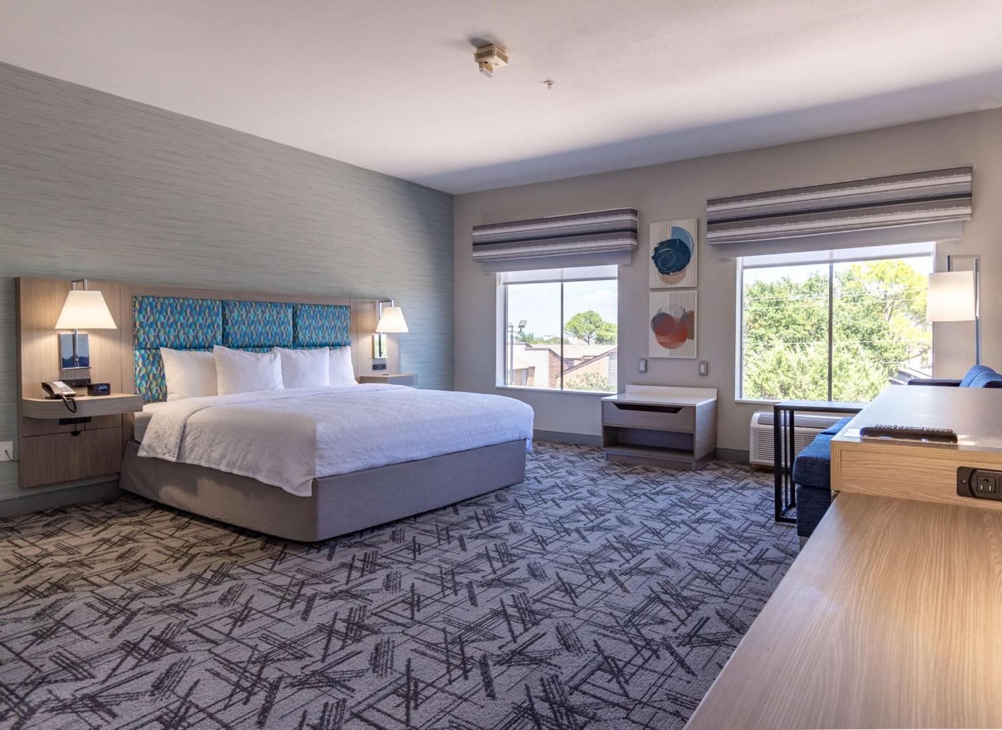 Hampton Inn & Suites Denton Dış mekan fotoğraf