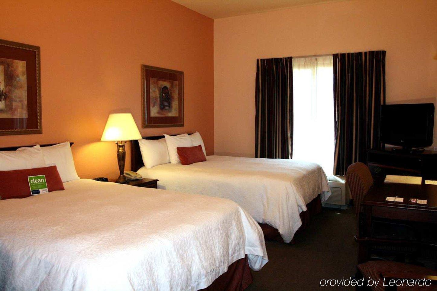 Hampton Inn & Suites Denton Oda fotoğraf