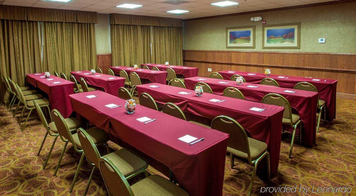 Hampton Inn & Suites Denton Dış mekan fotoğraf