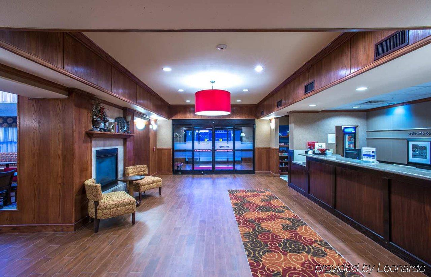 Hampton Inn & Suites Denton Dış mekan fotoğraf