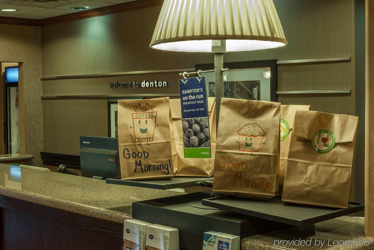 Hampton Inn & Suites Denton Dış mekan fotoğraf
